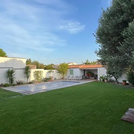 Βίλα Avec Piscine La Noue-sainte Marie De Re